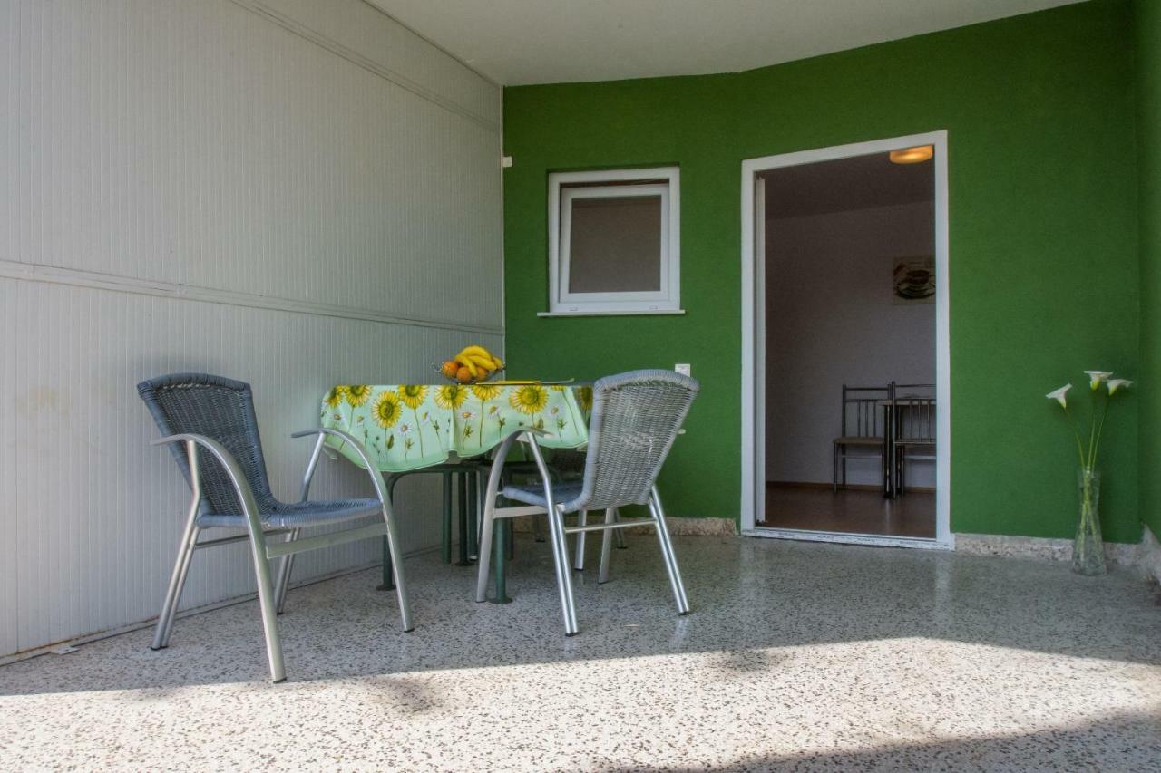 Apartments Sabina - 100M From Sea Crikvenica Zewnętrze zdjęcie