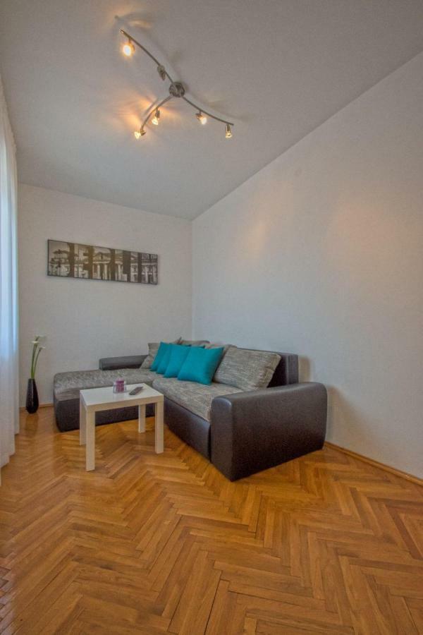 Apartments Sabina - 100M From Sea Crikvenica Zewnętrze zdjęcie